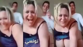 سكس تونسي مع ميلف شهوانية - زب كبير يفشخ كس وطيز 